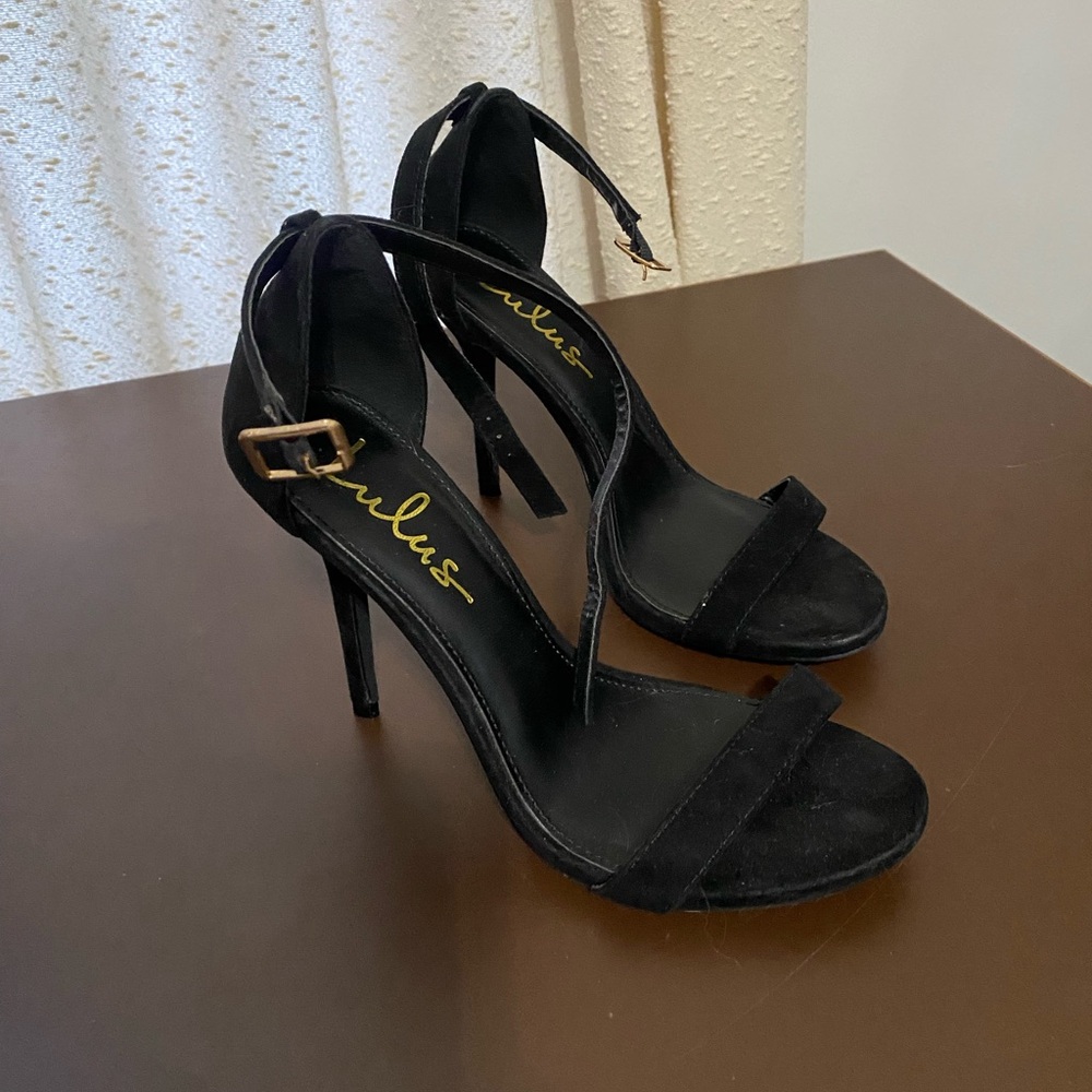 Lulu's Black Strappy Heels